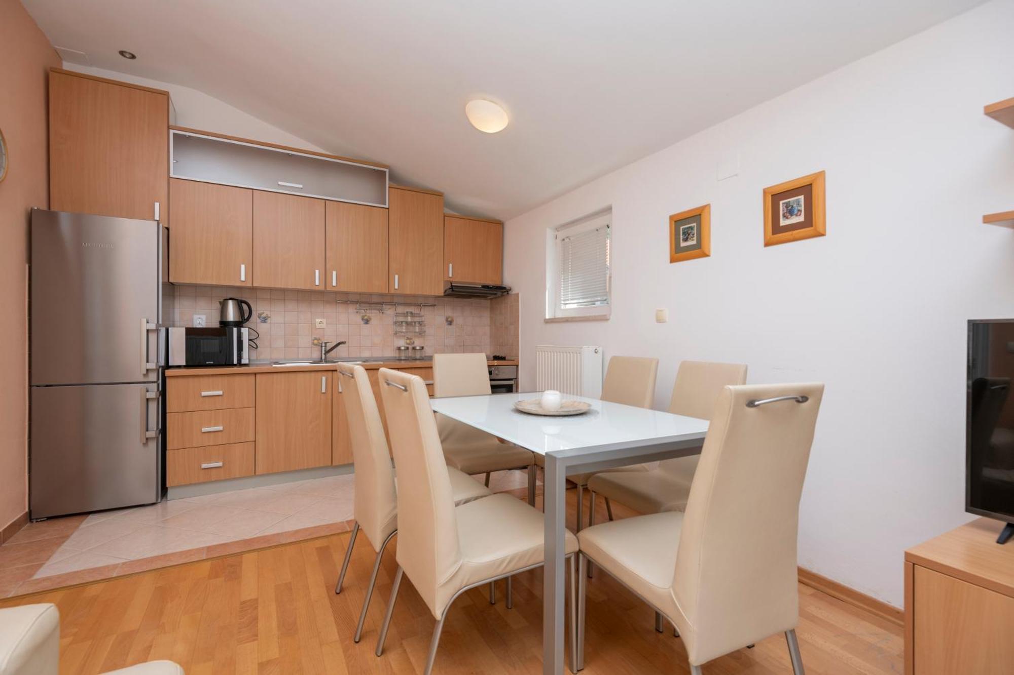 Family Apartments Marita Makarska Eksteriør bilde